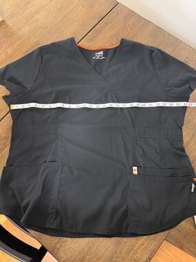 Women’s Black V-Neck Scrub Top with Pocket Detail